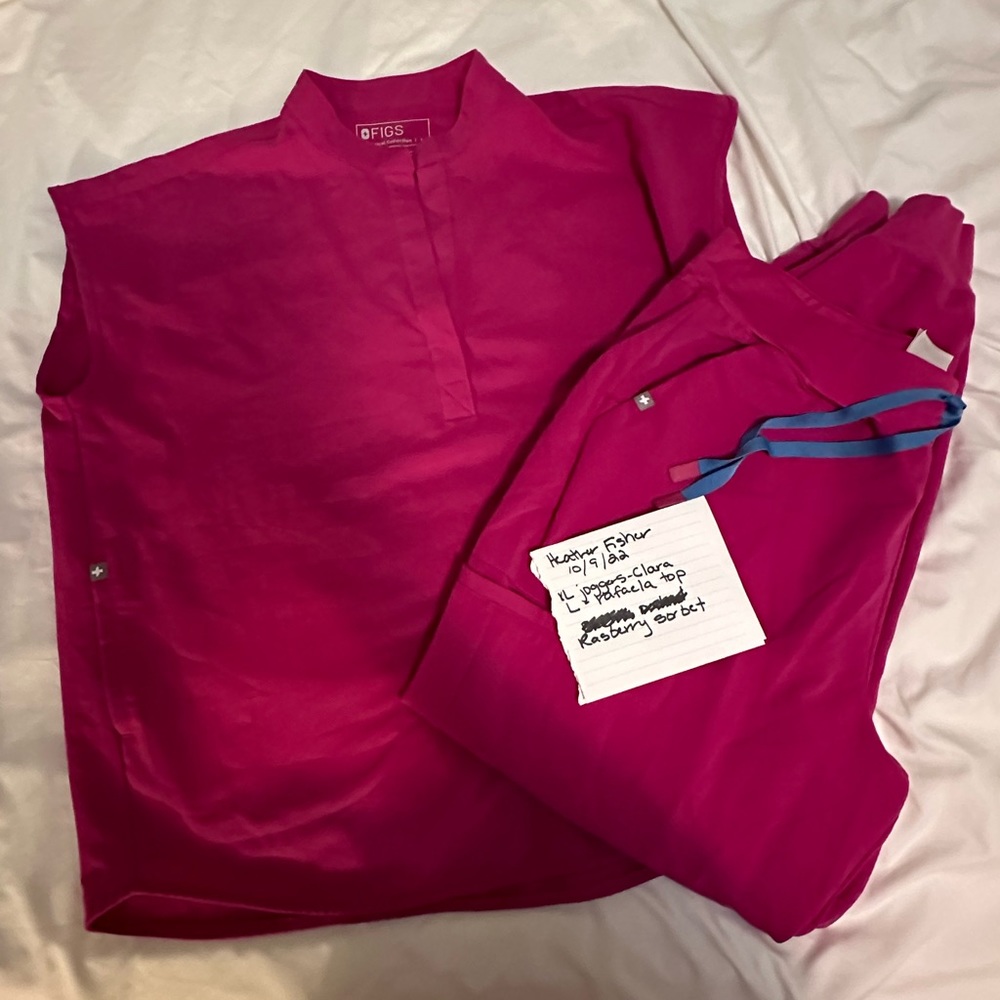 Figs scrubs XL/ L